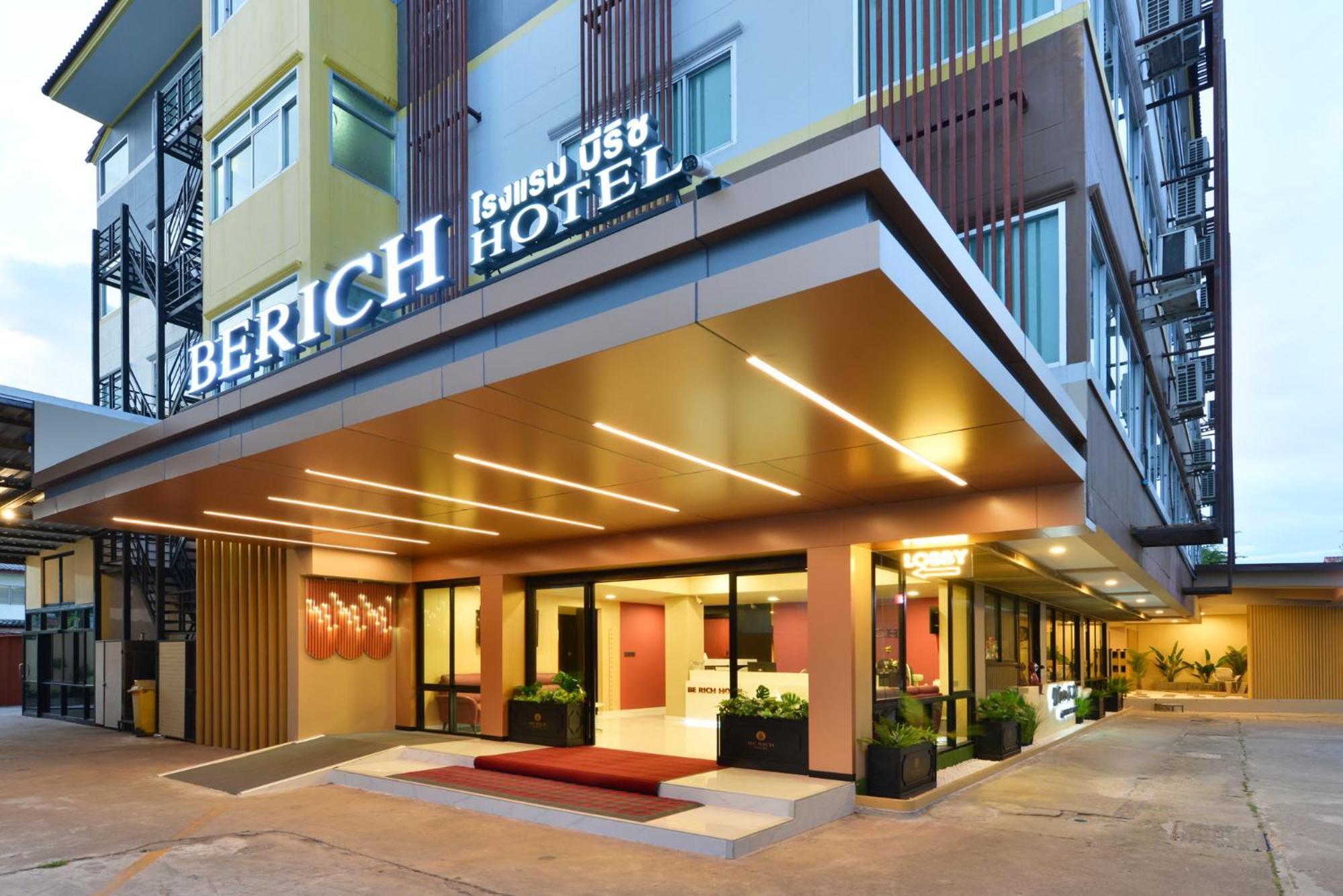 Berich Hotel Tak Luaran gambar