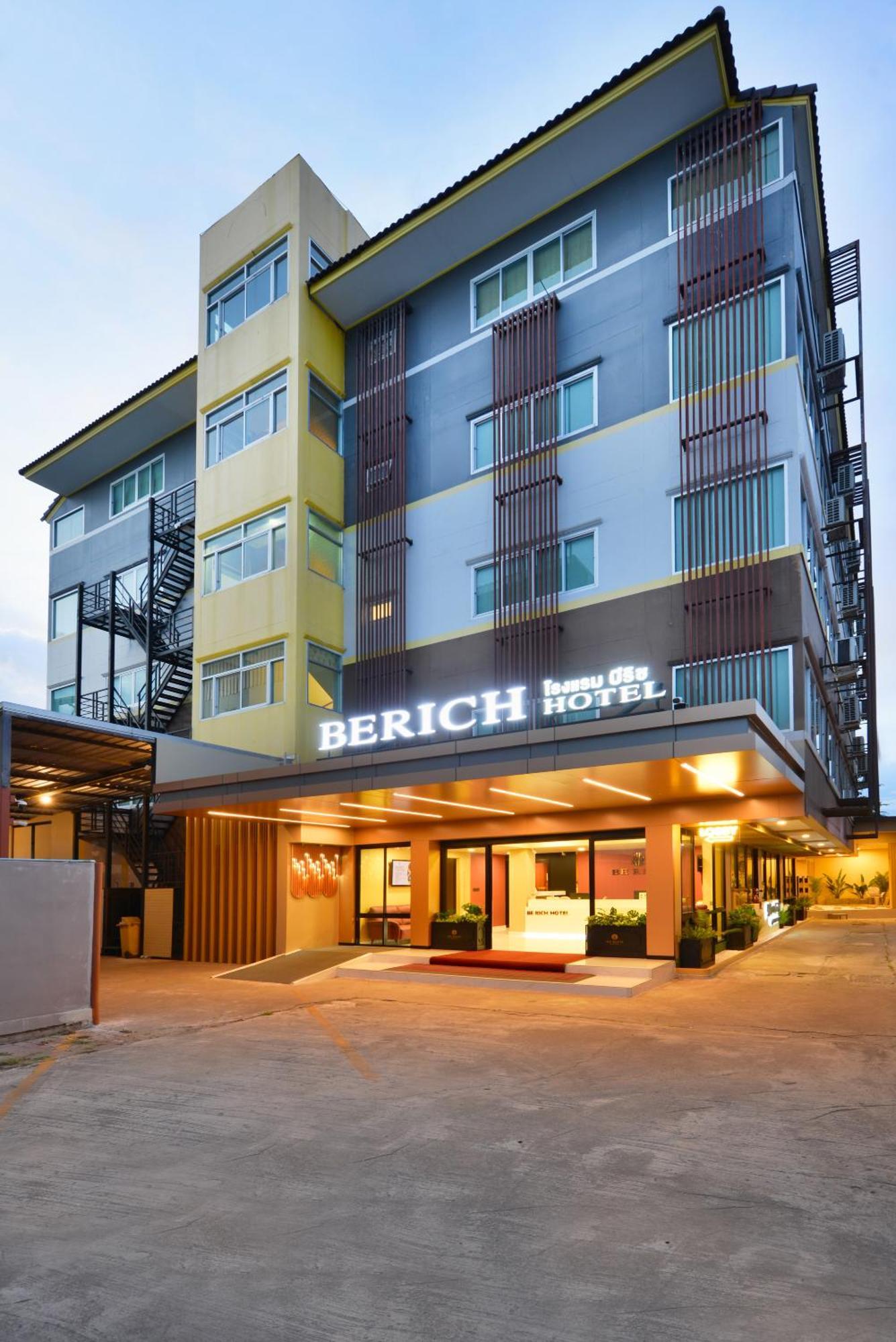 Berich Hotel Tak Luaran gambar